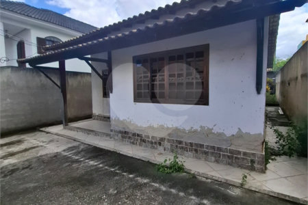 Casa Térrea à venda com 3 quartos, sendo 1 suíte, em Campo Grande, Rio de Janeiro, RJ
