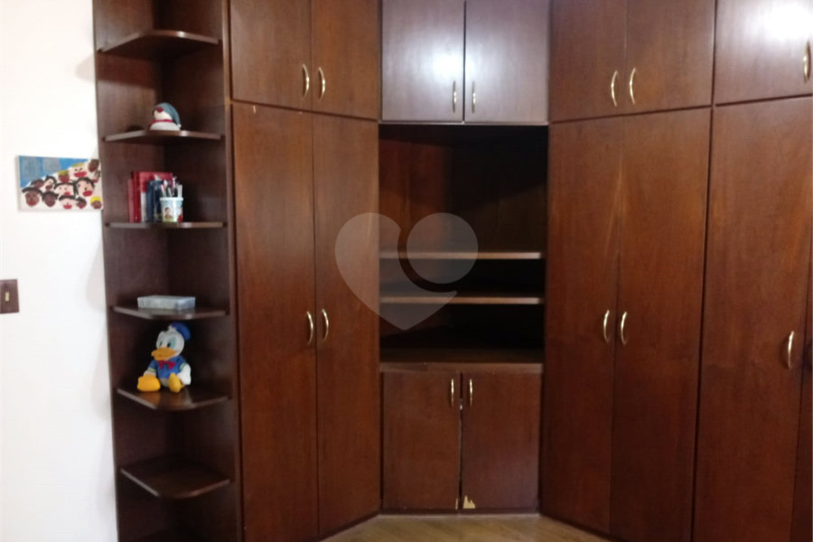 Sobrado à venda com 3 quartos no Brasilândia, São Paulo, SP