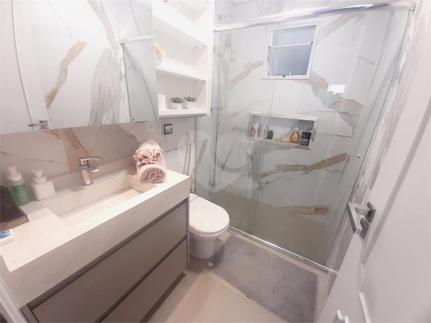 Apartamento à venda com 3 quartos em Moema, São Paulo, SP