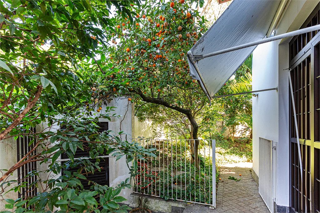 Casa à venda com 6 quartos, sendo 4 suítes, em Butantã, São Paulo, SP