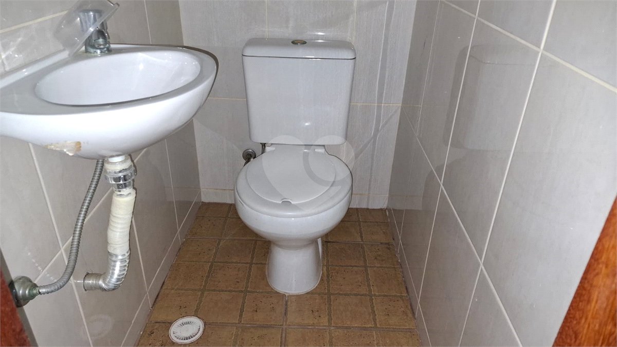 Casa à venda com 2 suítes no condomínio Village Palmas, São Paulo - SP