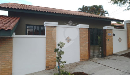 Casa à venda com 3 quartos, sendo 1 suíte,  em Bosque, Vinhedo, SP