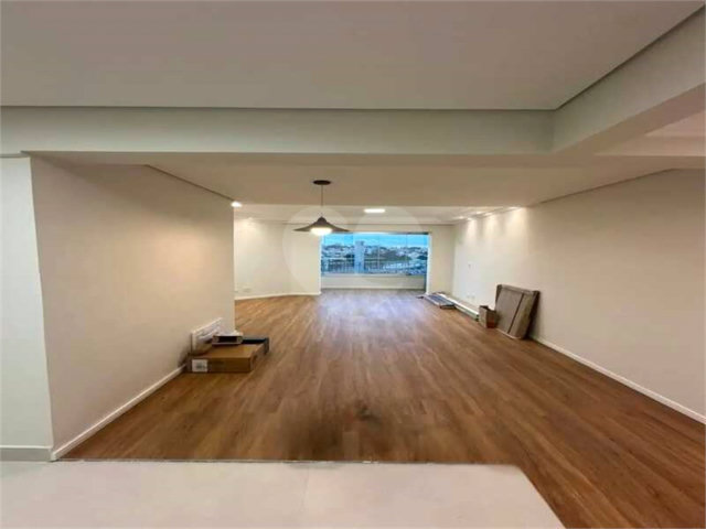 Apartamento à venda com 3 quartos, sendo 1 suíte,  em Jabaquara, São Paulo, SP