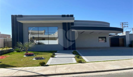 Casa à venda com 3 suítes no condomínio Residencial Maria Dulce, Indaiatuba - SP
