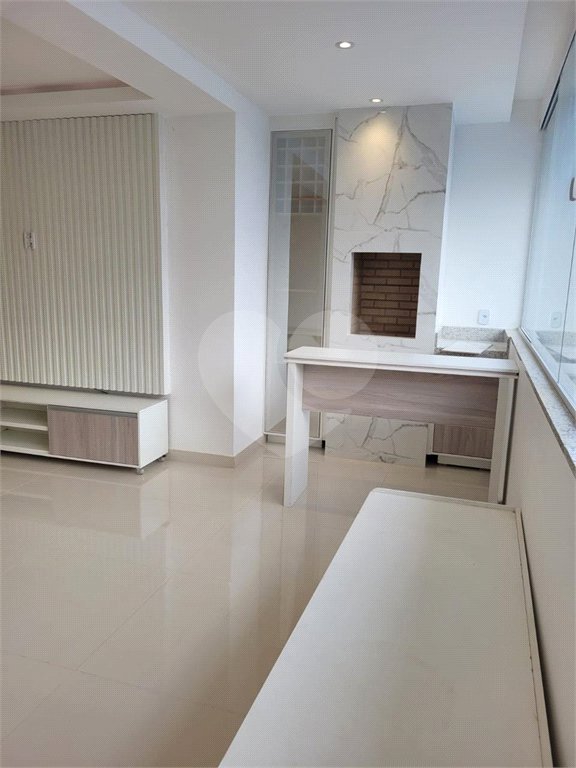 Apartamento para alugar com 2 quartos em Miguel Couto, Cabo Frio, RJ