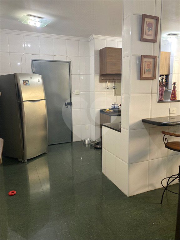 Apartamento à venda com 3 quartos, sendo 1 suíte,  em República, São Paulo, SP