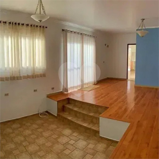 Sobrado à venda com 3 quartos, sendo 1 suíte, em City Recanto Anastácio, São Paulo, SP