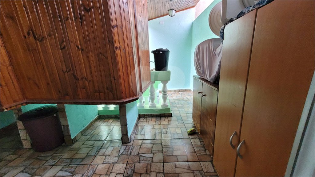Casa à venda com 4 quartos, sendo 1 suíte, em Parque Maria Domitila, São Paulo, SP