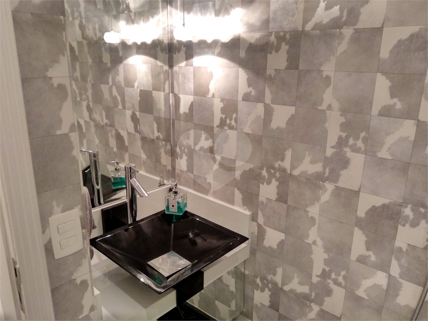 Apartamento à venda com 4 suítes em Jardim Marajoara, São Paulo, SP