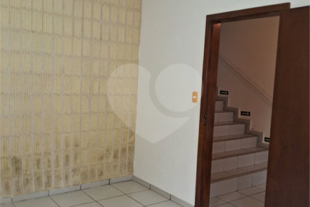Casa à venda com 3 quartos em Anhangabaú, Jundiaí, SP