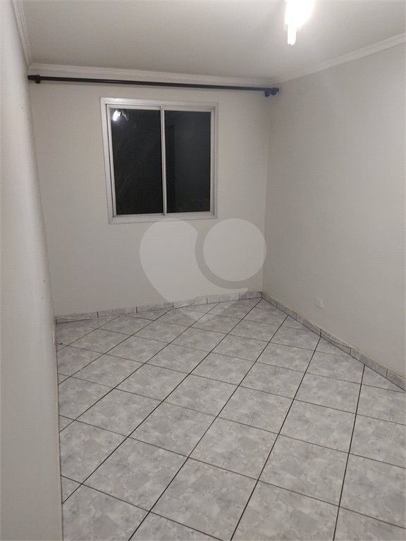Vende-se apartamento na Penha em São Paulo aceitando permuta com imóvel em São Carlos SP.