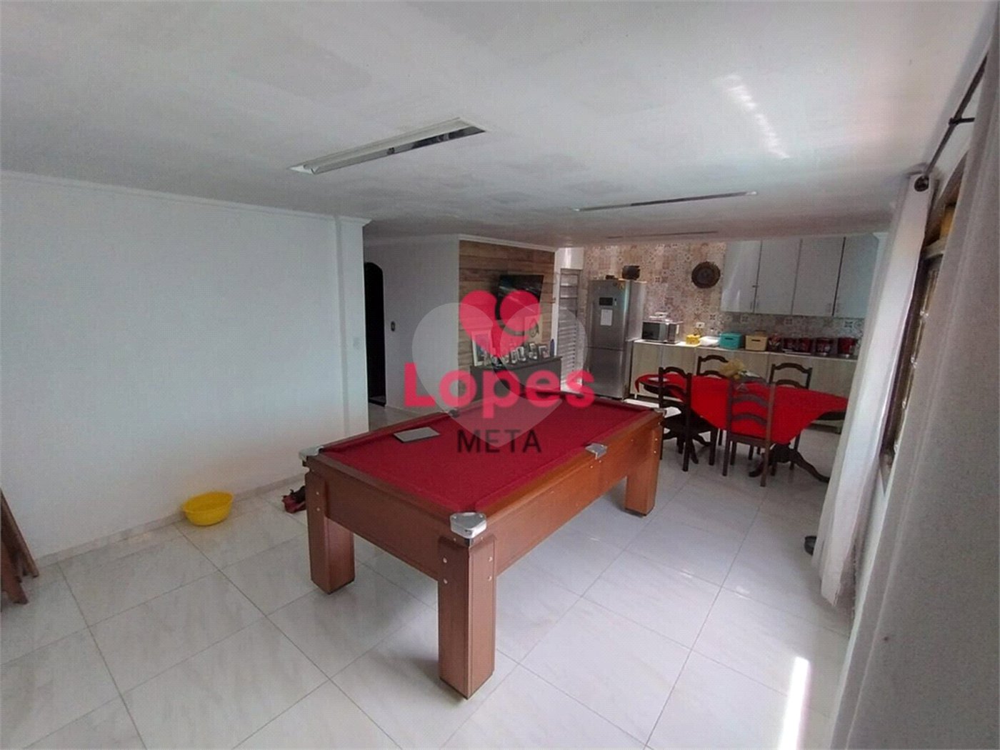 Casa à venda com 3 quartos, sendo 1 suíte, em Jardim Santa Inês Ii, São José dos Campos, SP