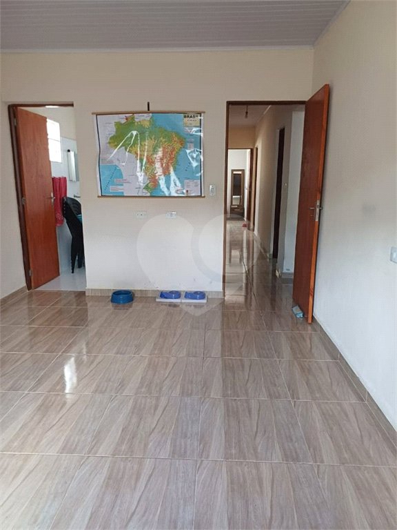 Casa à venda com 3 quartos, sendo 1 suíte, em Jardim Vinhas do Sol (mailasqui), São Roque, SP