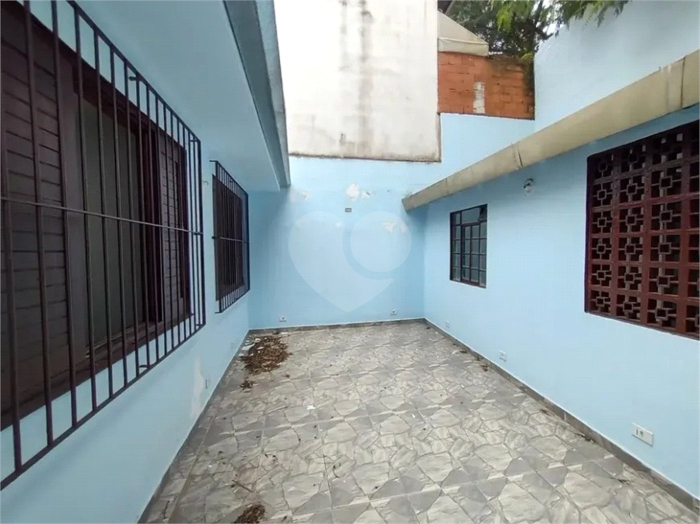 Casa de Vila à venda com 3 quartos, sendo 1 suíte,  em Jardim Esmeralda, São Paulo, SP
