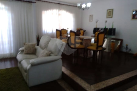 Sobrado à venda com 5 quartos, sendo 2 suítes, em Vila Rosália, Guarulhos, SP