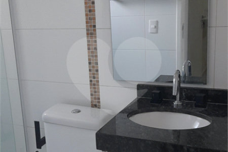 Casa à venda com 2 suítes no condomínio Residencial Matos, São Paulo - SP
