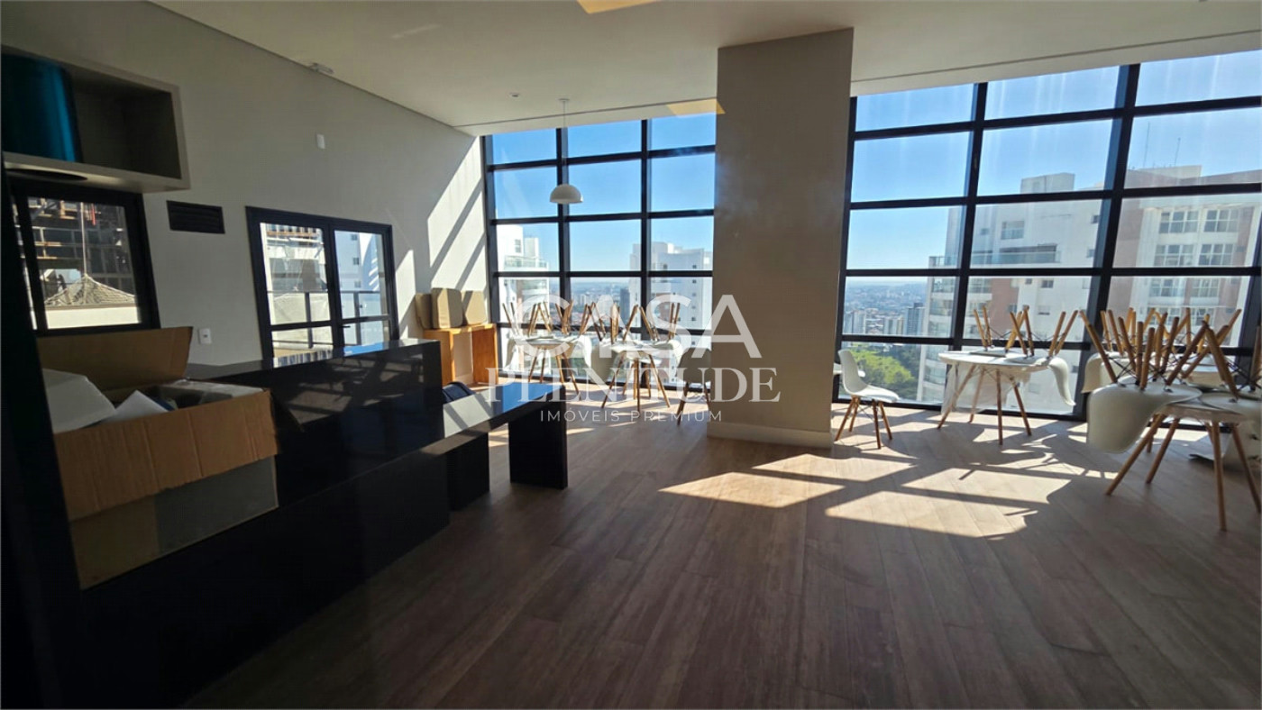 Duplex à venda ou para alugar com 4 quartos, sendo 5 suítes, em Parque Campolim, Sorocaba, SP