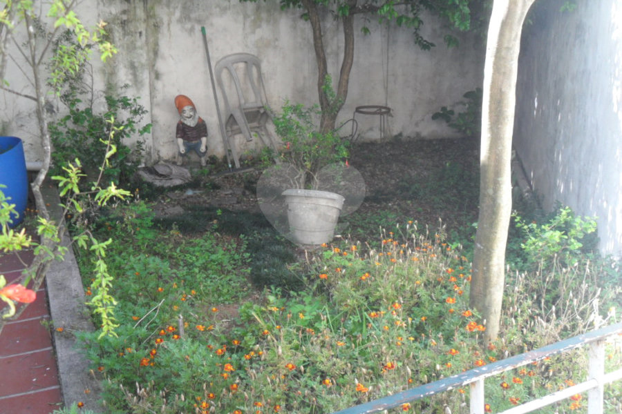 Sobrado à venda ou para alugar com 3 suítes em Vila Mascote, São Paulo, SP