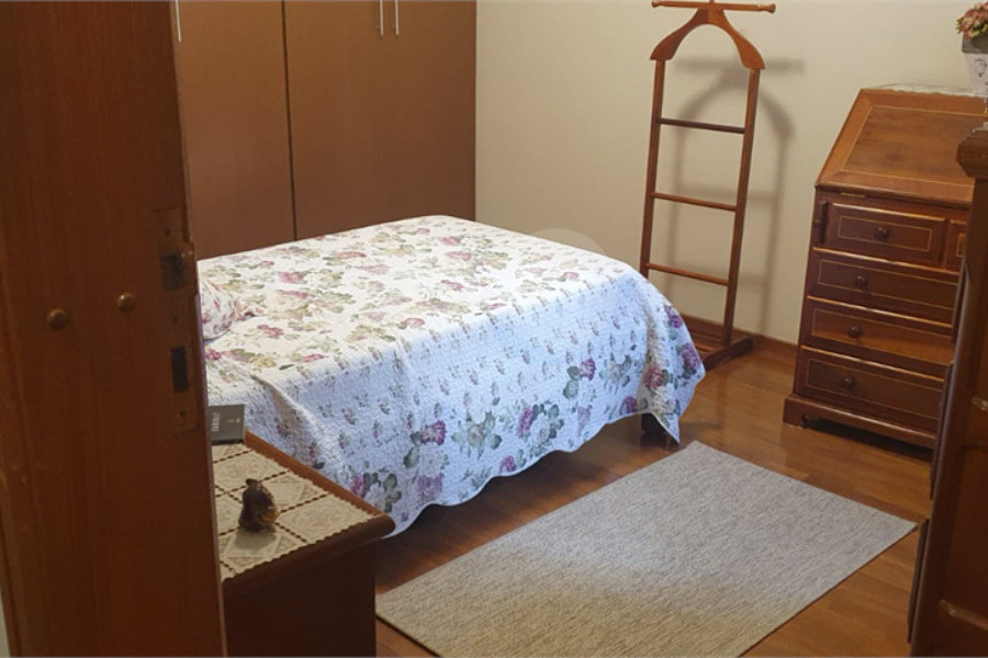 Apartamento à venda com 4 quartos, sendo 3 suítes,  em Perdizes, São Paulo, SP