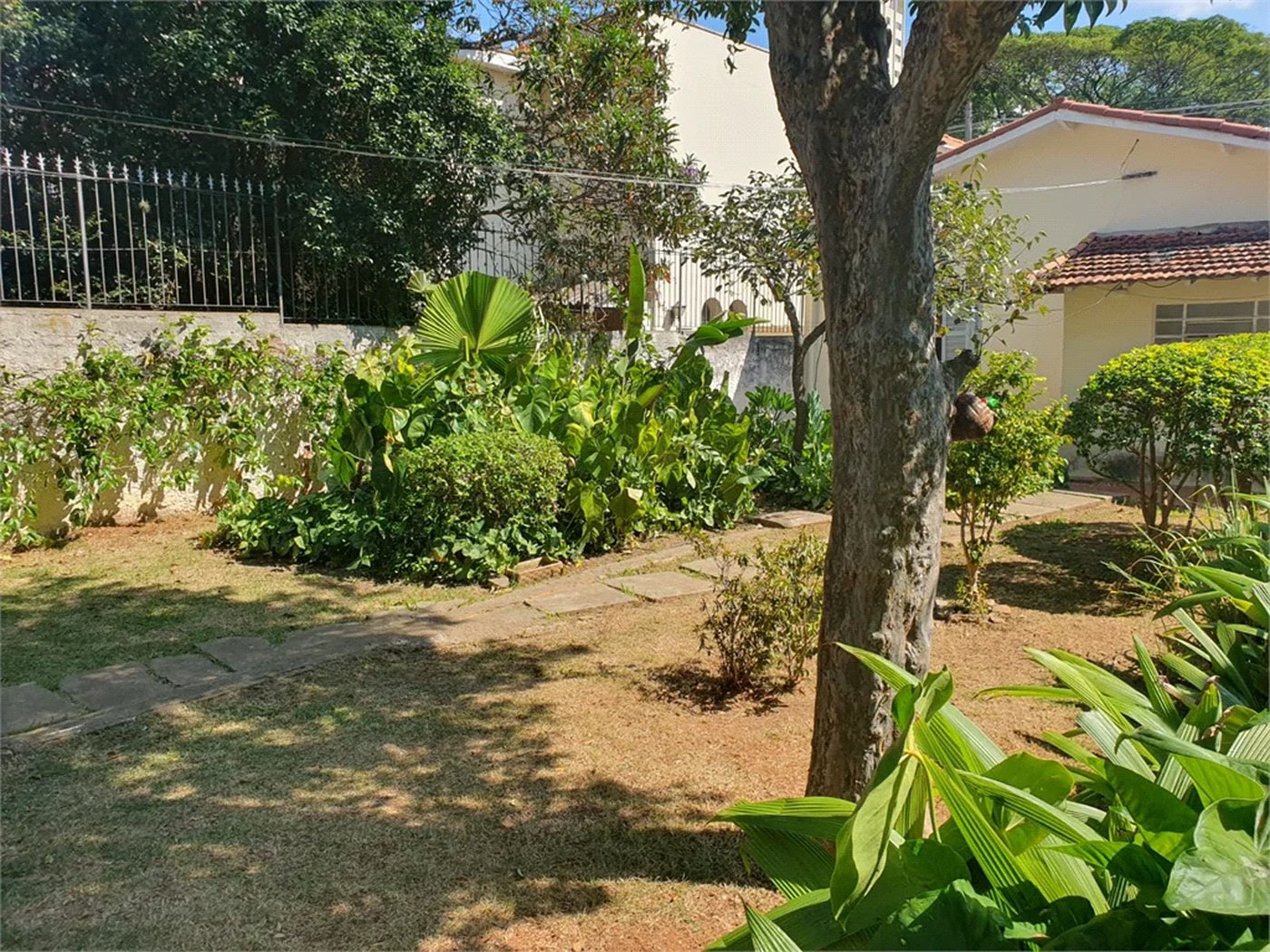 Casa Térrea à venda com 4 quartos em Cidade Monções, São Paulo, SP