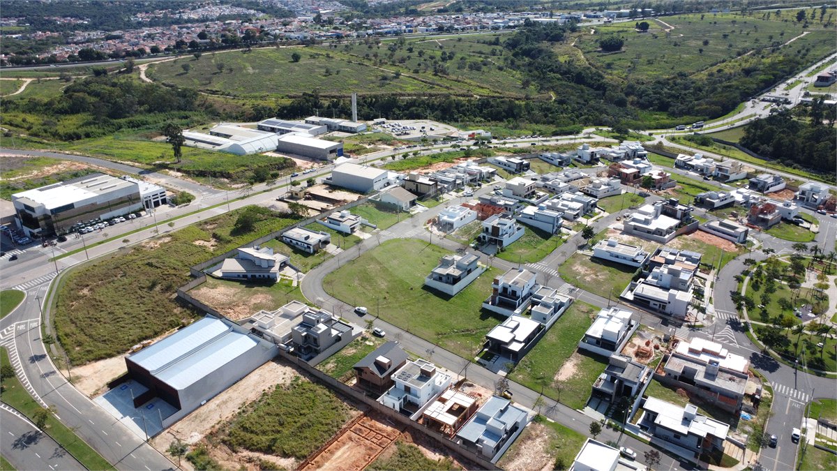 Terreno à venda em Residencial Central Parque, Salto, SP
