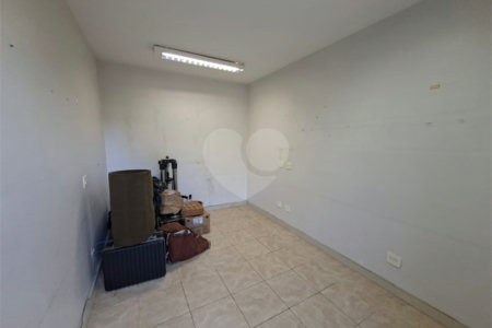 Casa à venda com 2 quartos, sendo 1 suíte, em Planalto Paulista, São Paulo, SP