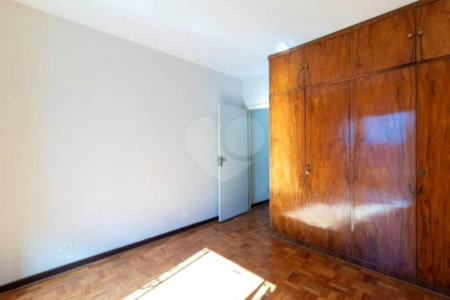 Sobrado à venda com 3 quartos em Jardim Franca, São Paulo, SP