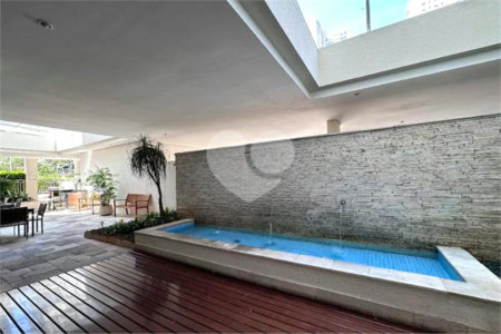 Apartamento para locação no Campo Belo com 51m², com 1 dormitório, 1 vaga, e lazer completo