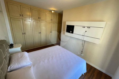 Apartamento à venda com 3 quartos, sendo 1 suíte, em Parque Bairro Morumbi, São Paulo, SP
