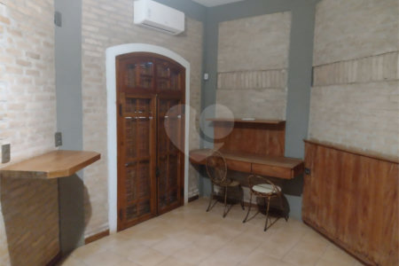 Sobrado à venda com 3 quartos, sendo 2 suítes, em Jardim Residencial Santa Mônica, Araraquara, SP