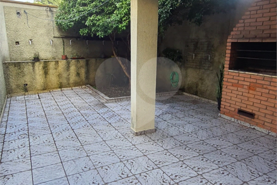Sobrado à venda com 4 quartos, sendo 1 suíte, em Vila Pereira Barreto, São Paulo, SP