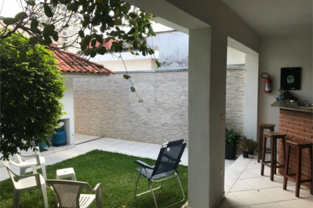 Casa à venda com 4 quartos, sendo 2 suítes,  em Jardim Armênia, Mogi das Cruzes, SP