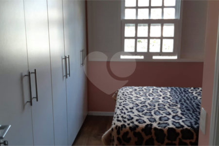 Casa à venda com 3 quartos, sendo 1 suíte, no condomínio Reserva das Flores - Casas, Guarulhos - SP