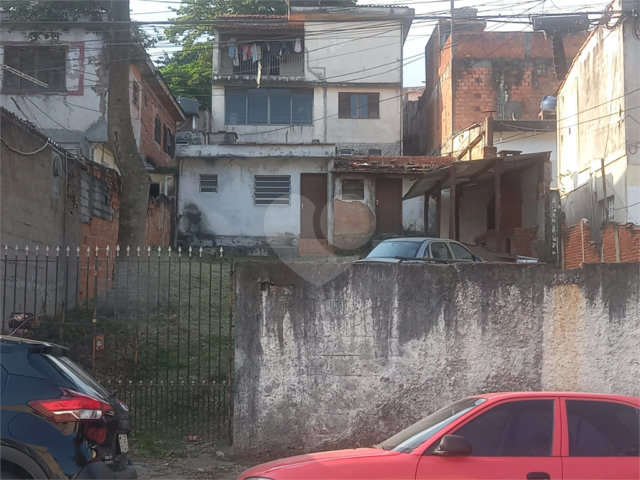 Sobrado à venda com 2 quartos em Pedreira, São Paulo, SP