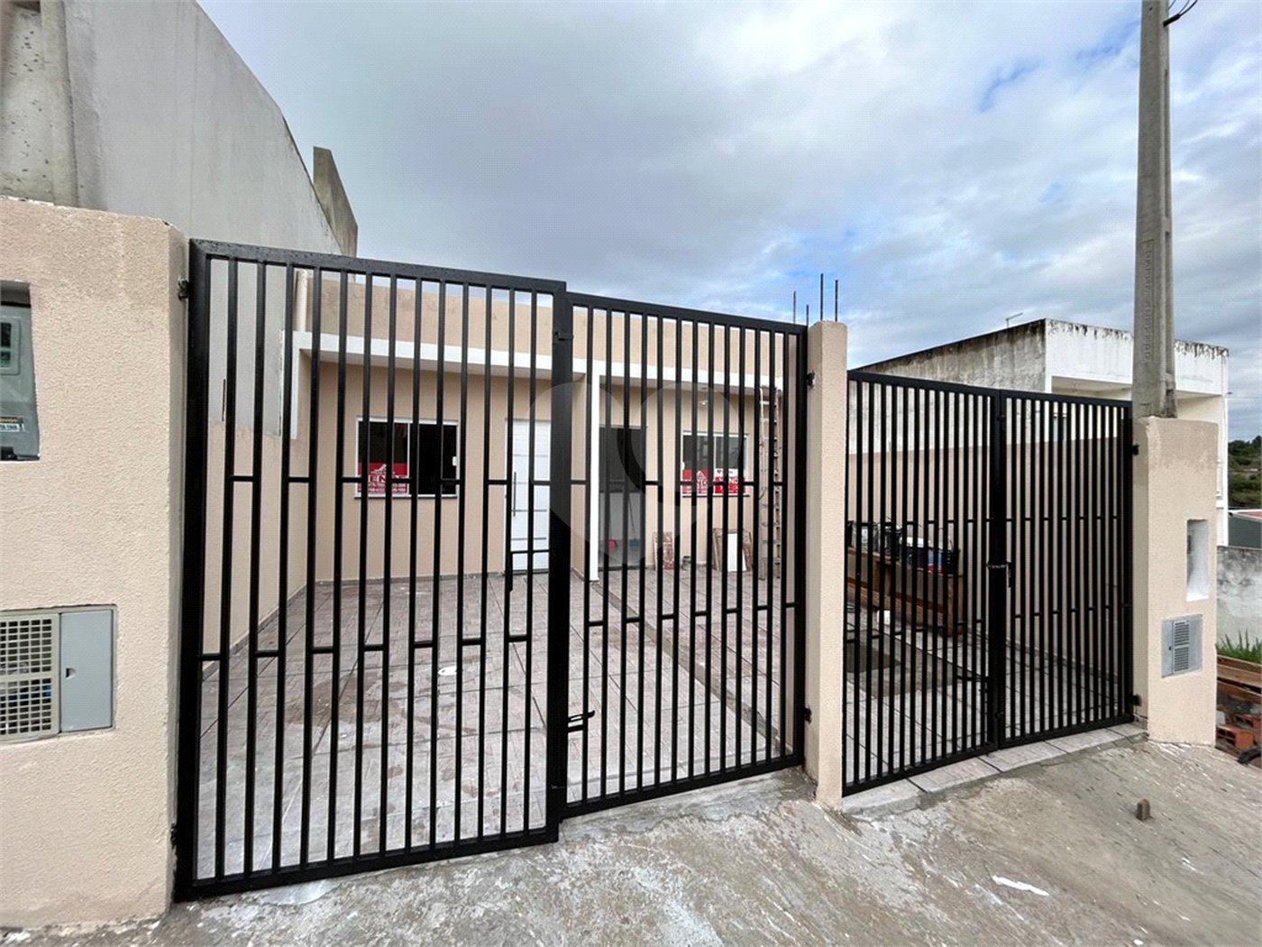 Casa de Vila à venda com 2 quartos em Jardim Residencial dos Reis, Sorocaba, SP