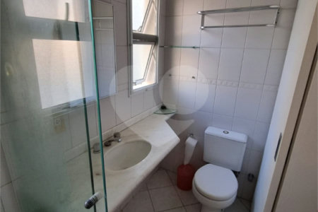 Casa à venda com 4 quartos, sendo 1 suíte, no condomínio Horizontal Newport Village, São Paulo - SP