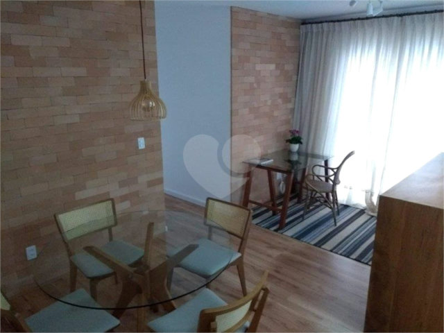 Apartamento à venda com 2 quartos, sendo 1 suíte,  em Gramado, Cotia, SP