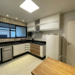 Apartamento 3 dormitórios (1 suíte), vaga para 2 carros, no Boqueirão, Santos
