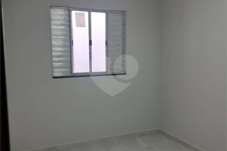 Casa de Vila à venda com 2 quartos, sendo 1 suíte, em Vila Barão, Sorocaba, SP
