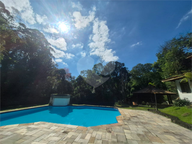 Casa à venda ou para alugar com 4 suítes no condomínio Parque Imperial da Cantareira, Mairiporã - SP