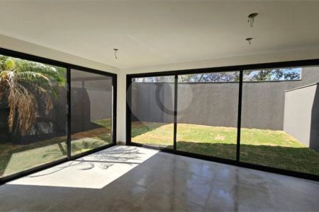 Casa à venda com 4 suítes no condomínio Cube Cidade Jardim, São Paulo - SP