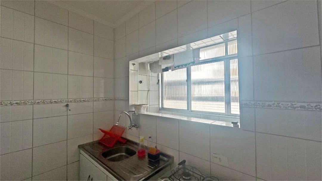Apartamento Residencial à venda, Vila Guilhermina, Praia Grande - AP0381.