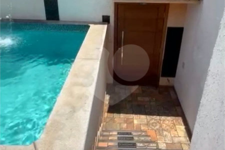 Casa à venda com 3 suítes em Vila Romana, São Paulo, SP