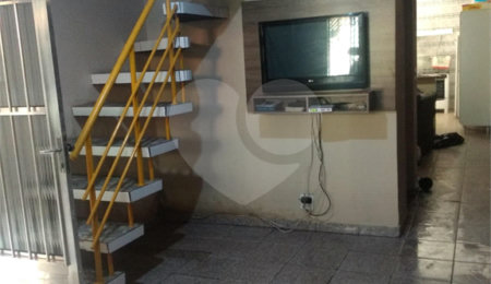 Sobrado à venda com 3 quartos em Jardim Acácio, Guarulhos, SP