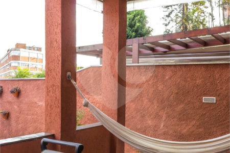 Casa à venda com 3 quartos, sendo 1 suíte,  em Parque Jabaquara, São Paulo, SP