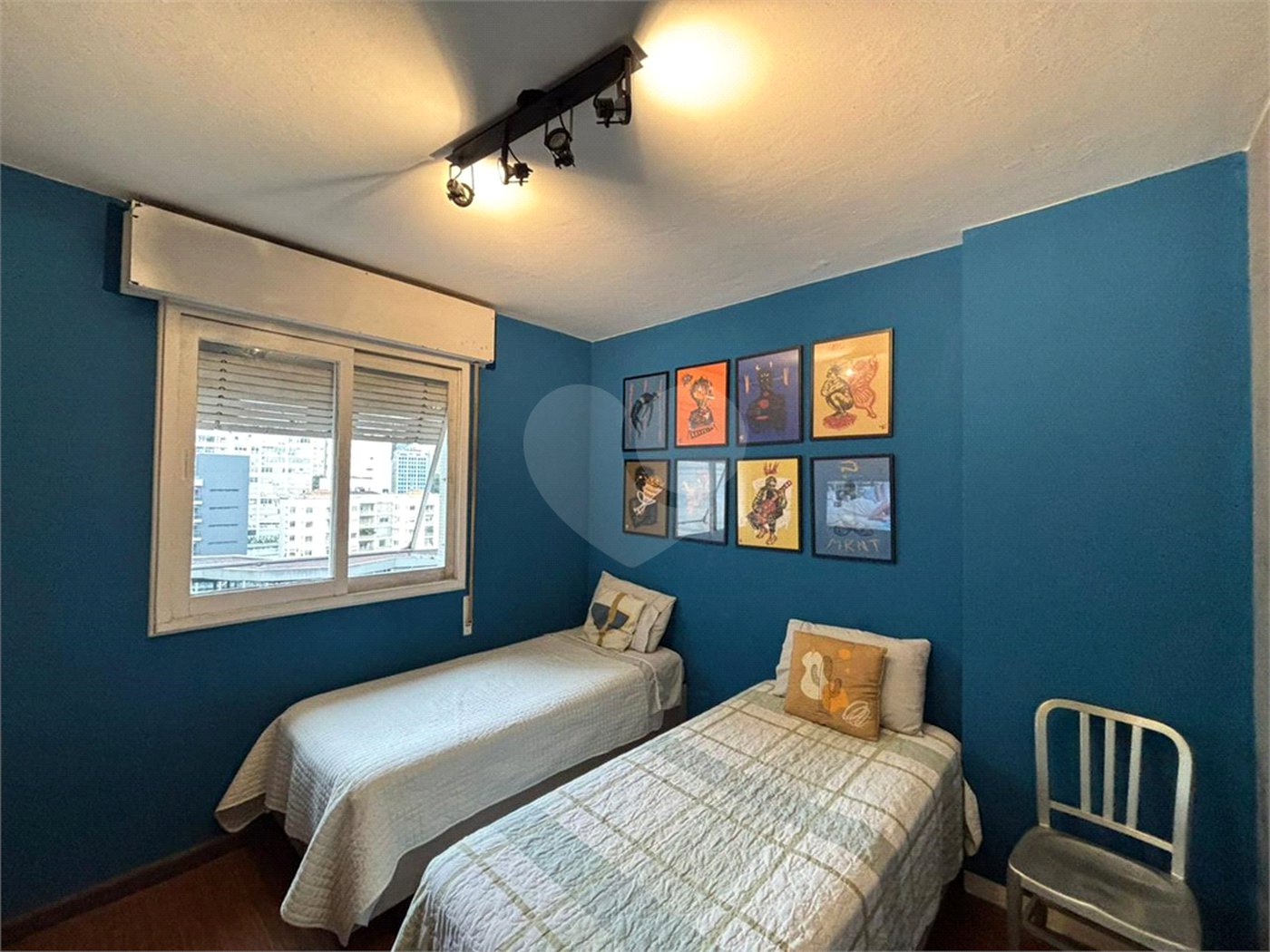 Apartamento à venda com 3 quartos, sendo 1 suíte,  em Jardim Paulista, São Paulo, SP