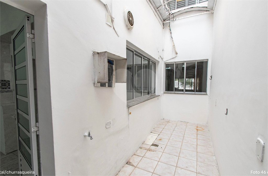 Casa à venda com 3 quartos, sendo 1 suíte,  em Vila Mariana, São Paulo, SP