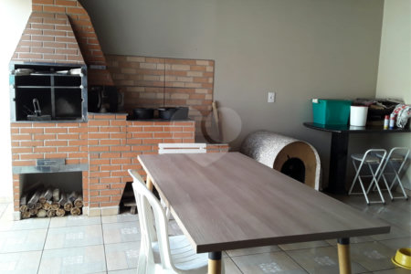 Casa à venda com 3 quartos, sendo 1 suíte,  em Vila José Salem, Itapetininga, SP