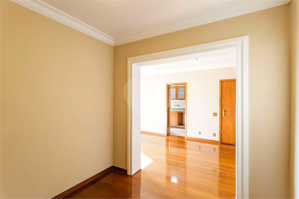 Apartamento à venda com 2 quartos, sendo 1 suíte, em Vila Olímpia, São Paulo, SP