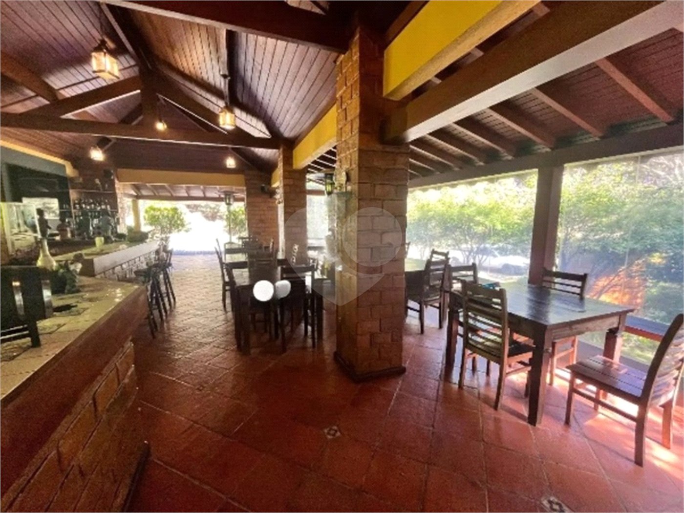 Casa à venda com 4 suítes no condomínio Quinta do Lago, Petrópolis - RJ
